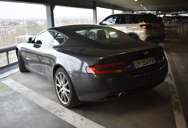 Aston Martin DB9