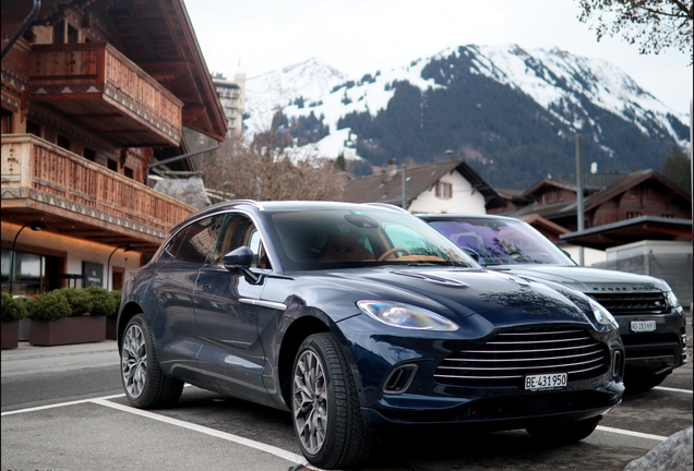 Aston Martin DBX