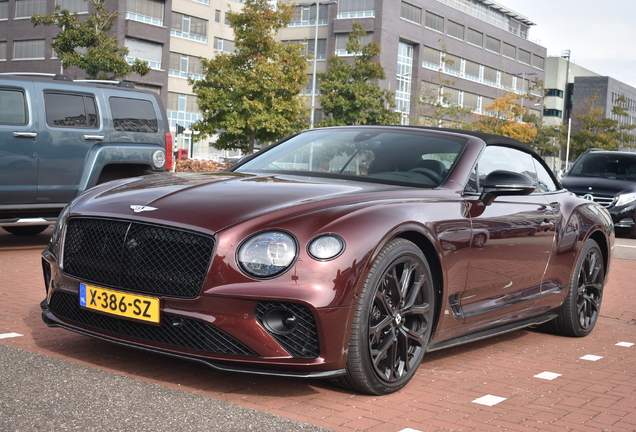 Bentley Continental GTC V8 S 2023