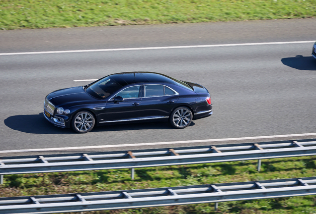 Bentley Flying Spur Hybrid