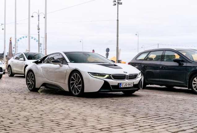 BMW i8