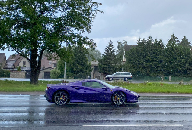 Ferrari F8 Spider