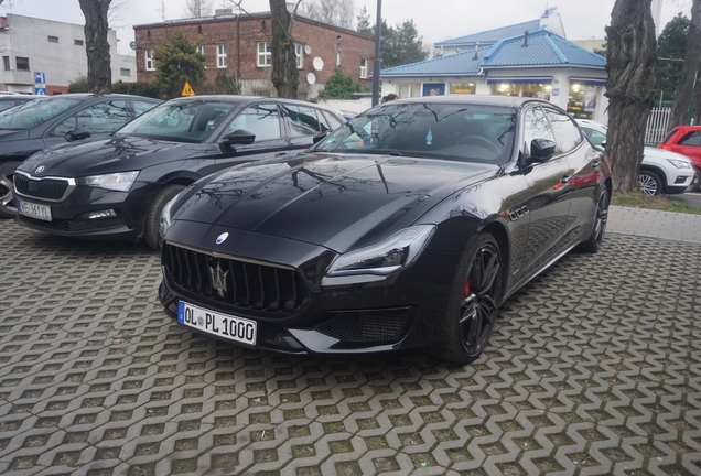 Maserati Quattroporte S Q4 GranSport 2021