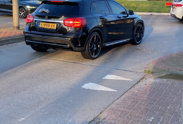 Mercedes-AMG GLA 45 X156