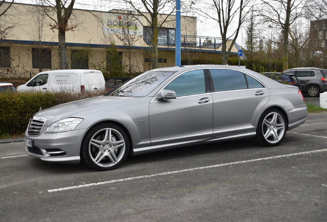 Mercedes-Benz S 65 AMG V221 2010