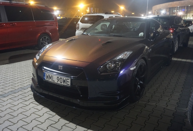 Nissan GT-R