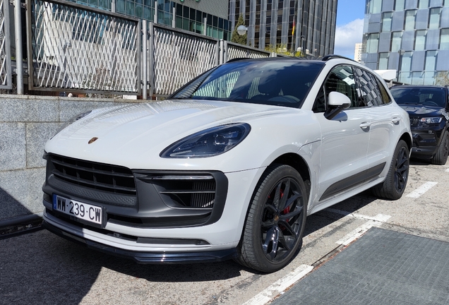 Porsche 95B Macan GTS MkIII