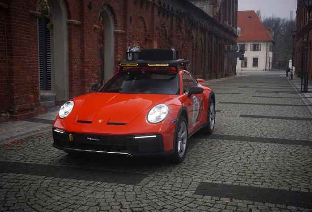 Porsche 992 Dakar