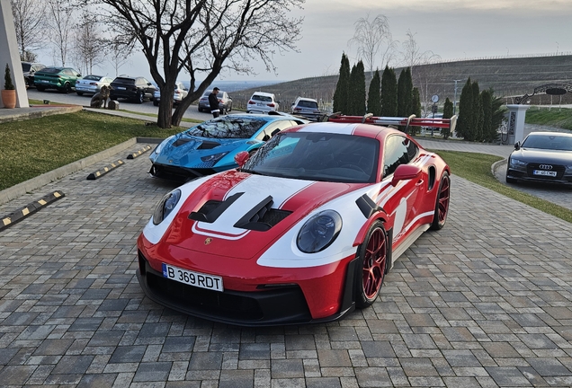 Porsche 992 GT3 RS Weissach Package