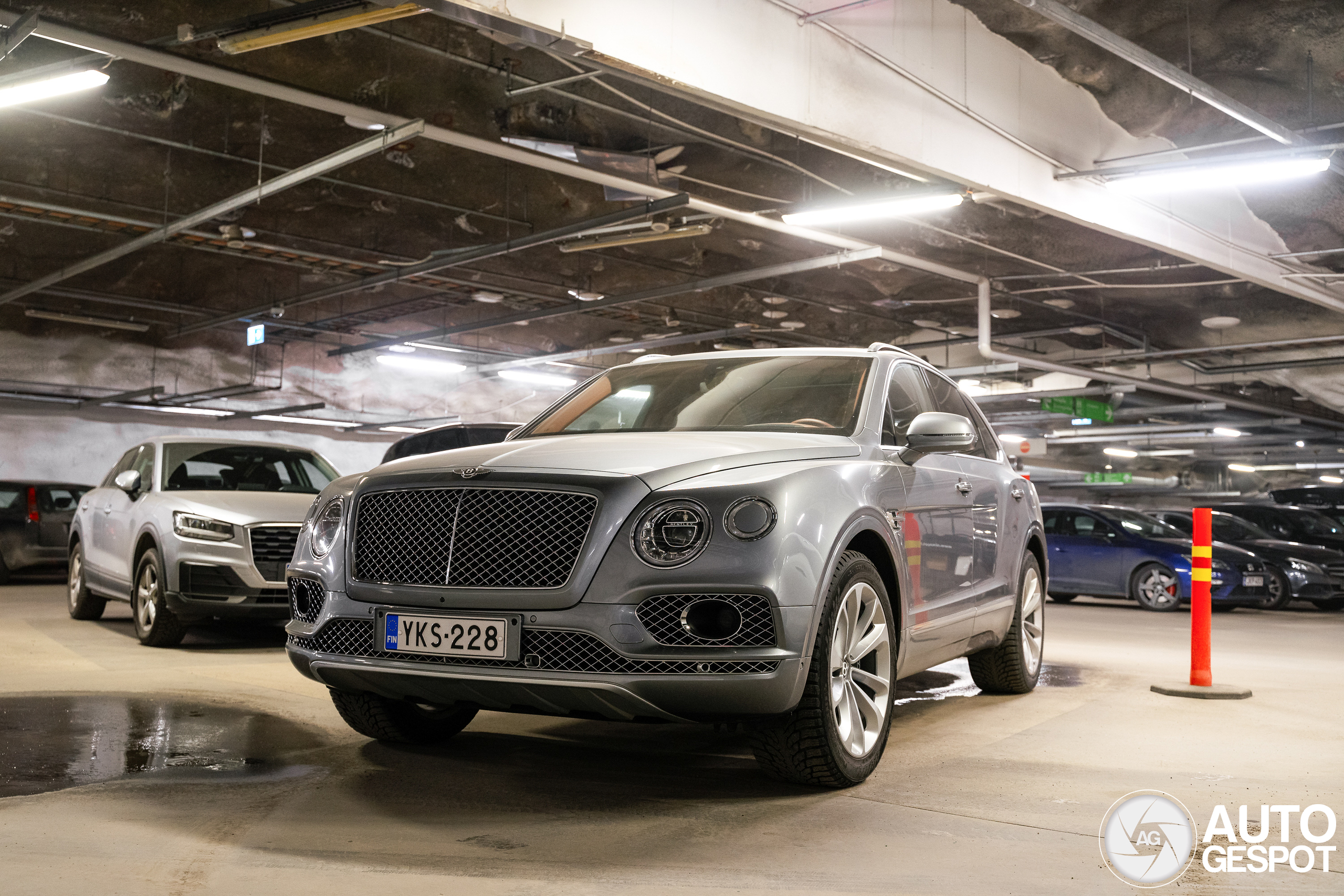 Bentley Bentayga Hybrid