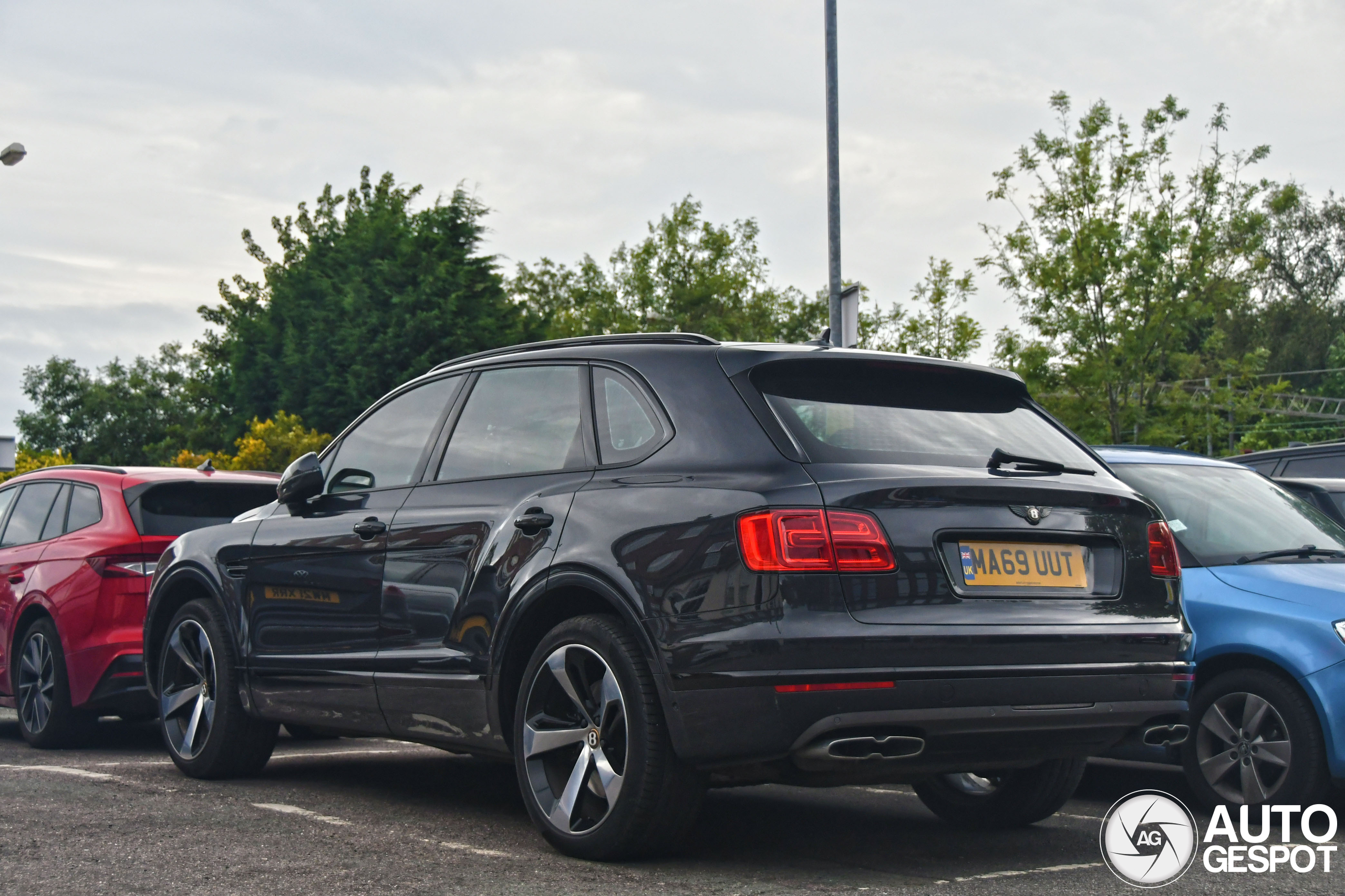 Bentley Bentayga V8