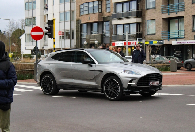 Aston Martin DBX707