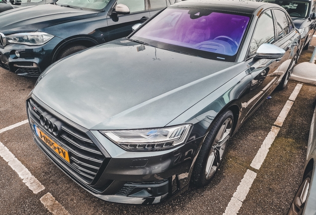 Audi S8 D5