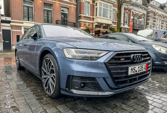 Audi S8 D5