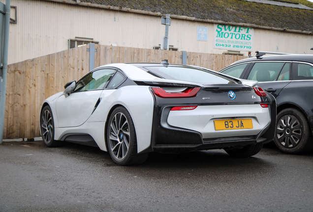 BMW i8