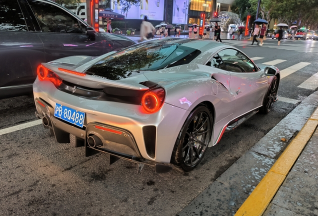 Ferrari 488 Pista