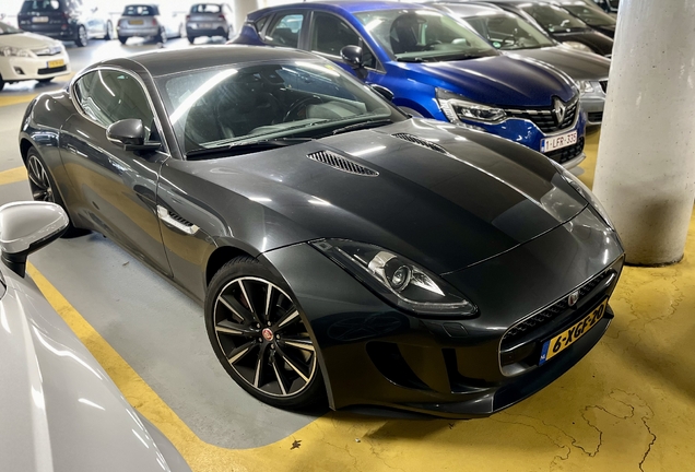 Jaguar F-TYPE S Coupé