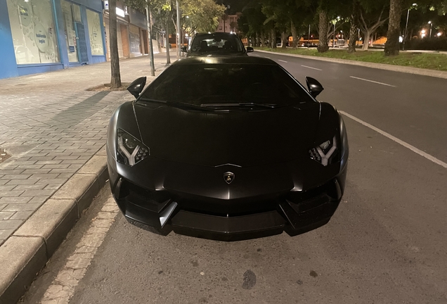 Lamborghini Aventador LP700-4