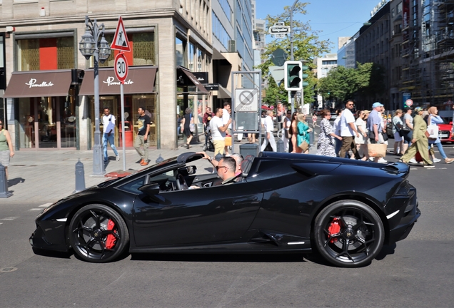 Lamborghini Huracán LP640-4 EVO Spyder