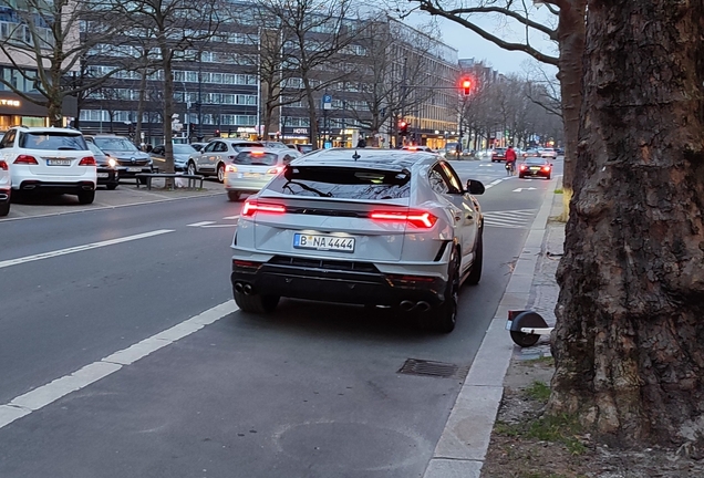 Lamborghini Urus Performante