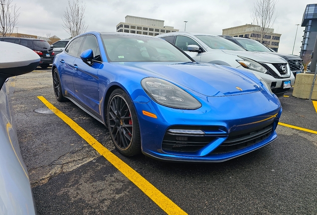 Porsche 971 Panamera Turbo Sport Turismo