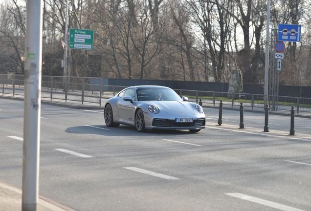 Porsche 992 Carrera 4S