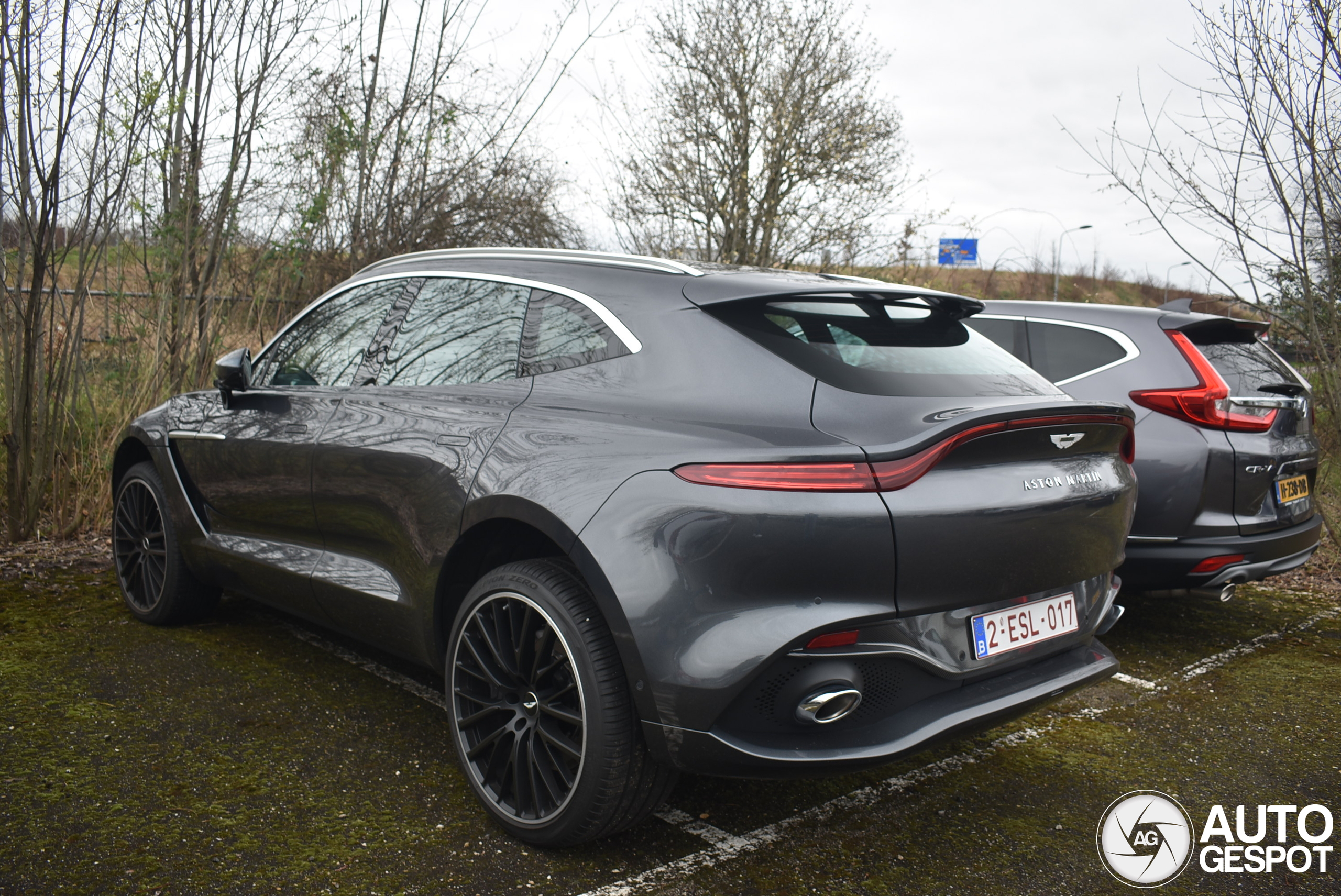 Aston Martin DBX