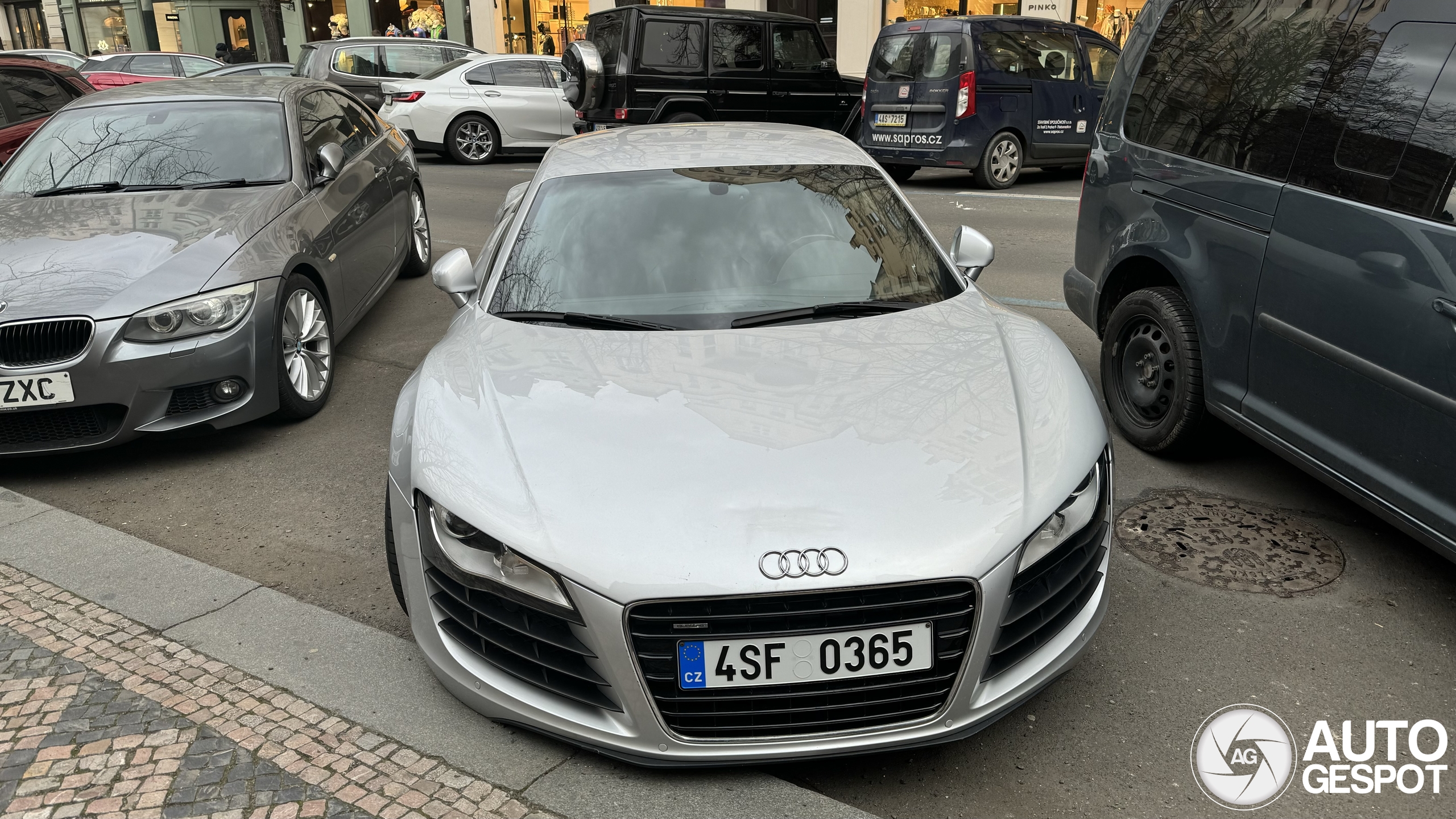 Audi R8