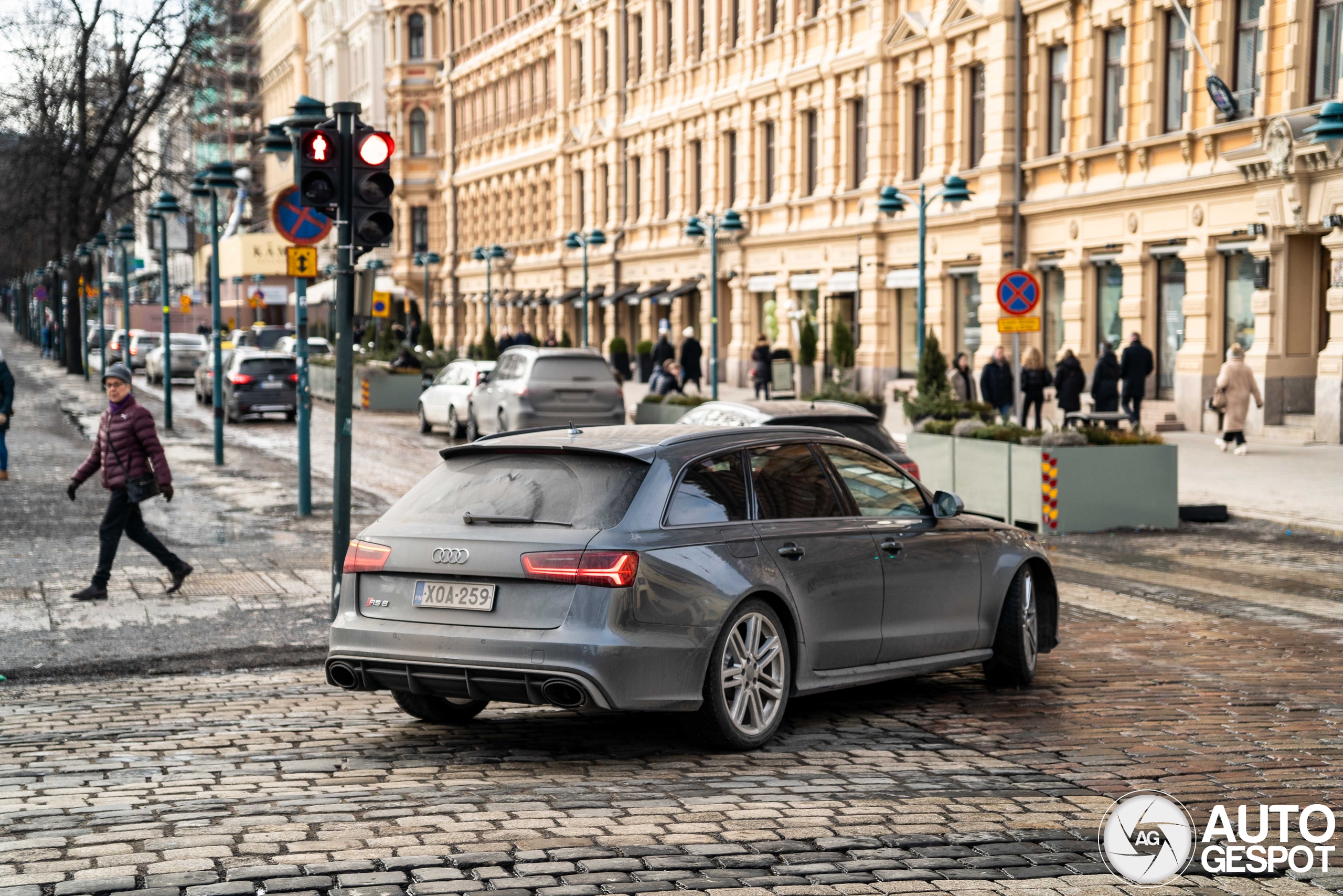 Audi RS6 Avant C7 2015