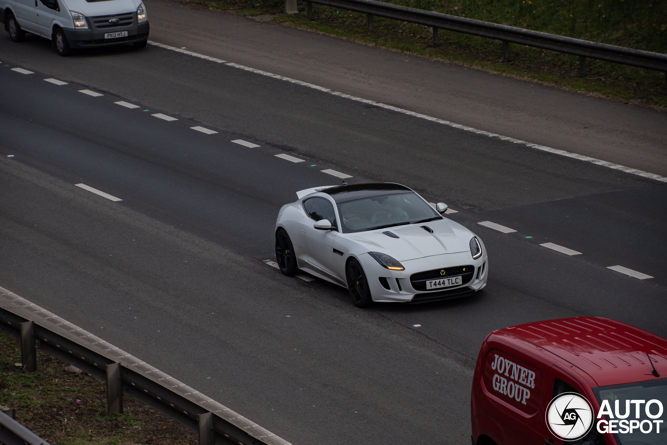 Jaguar F-TYPE R Coupé