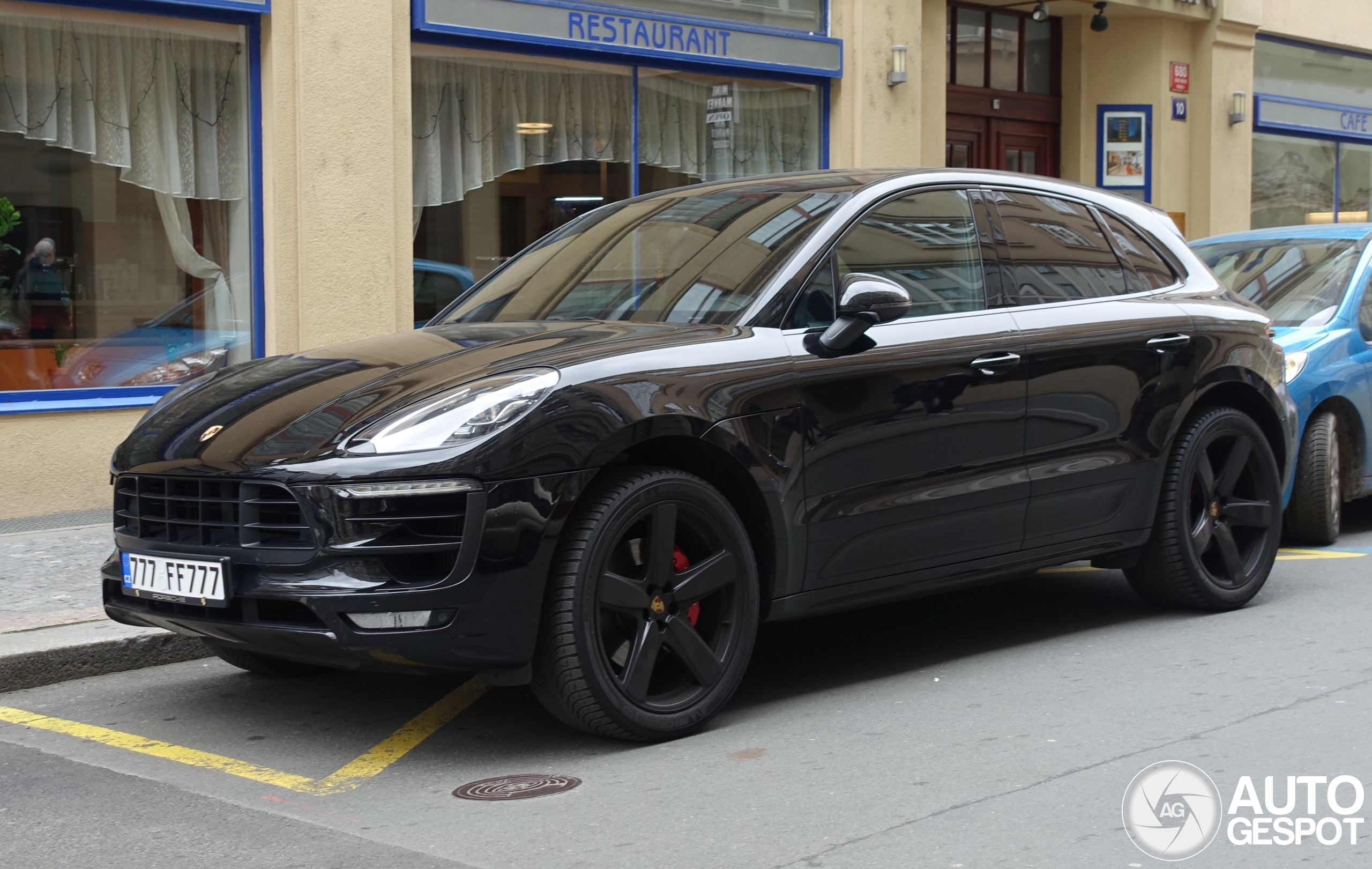 Porsche 95B Macan GTS