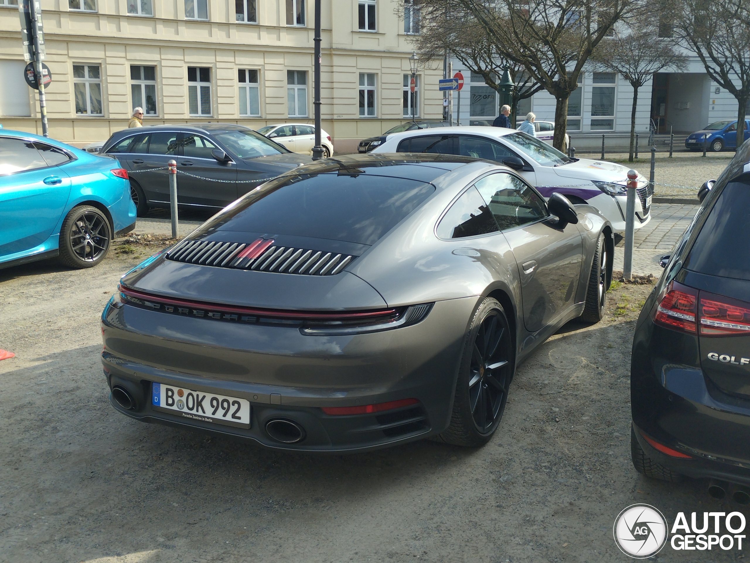 Porsche 992 Carrera 4S