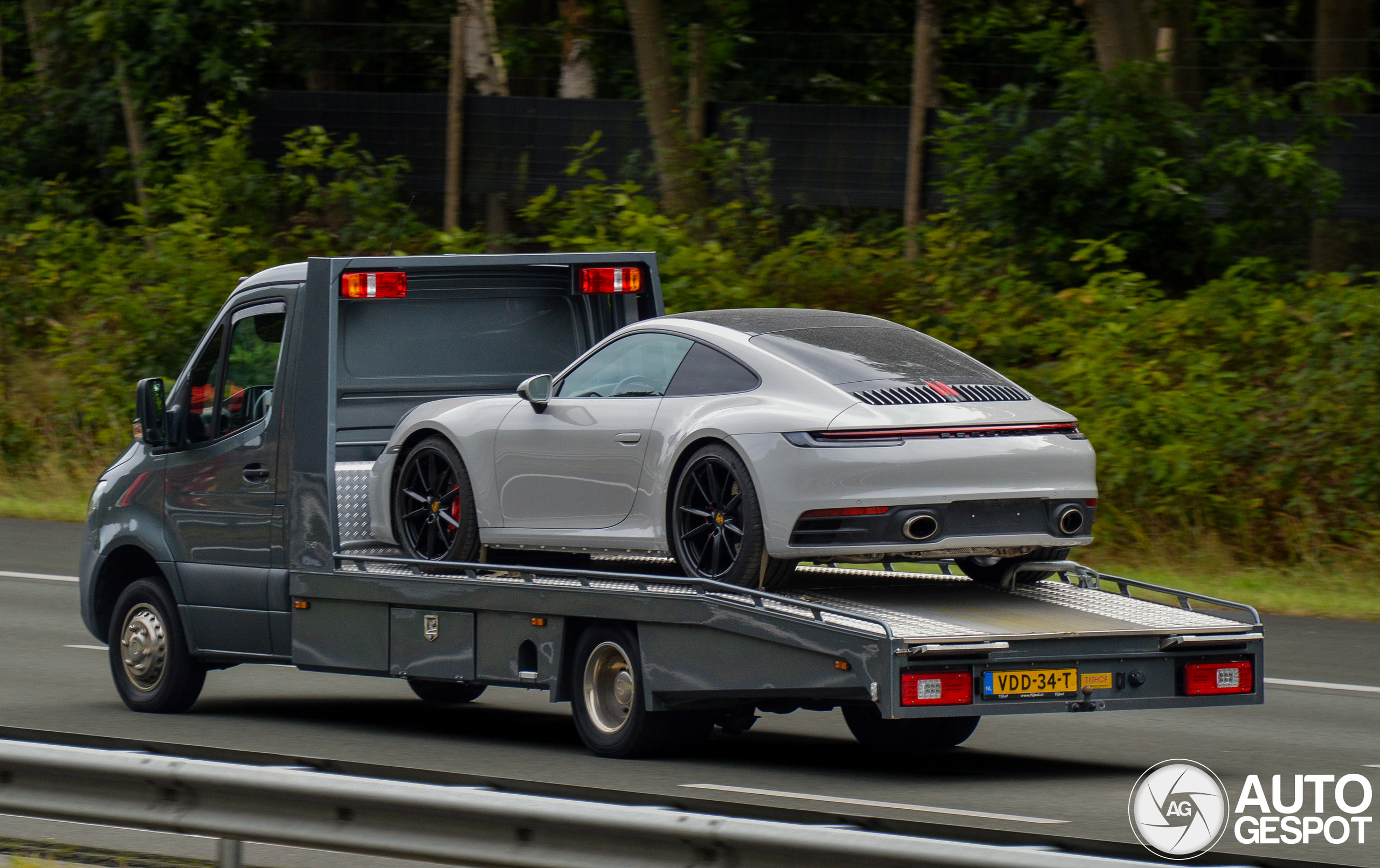 Porsche 992 Carrera S