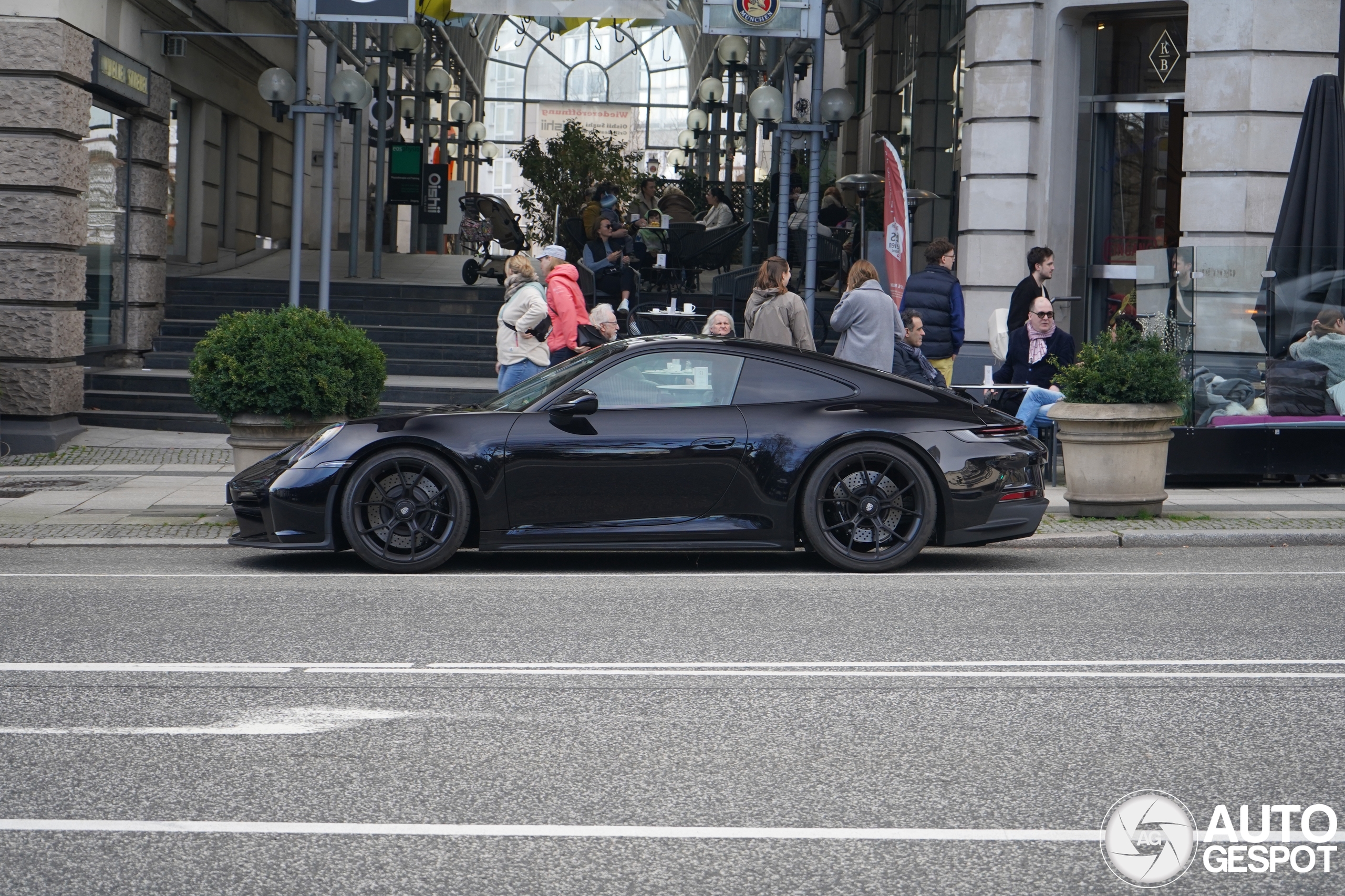 Porsche 992 GT3 Touring