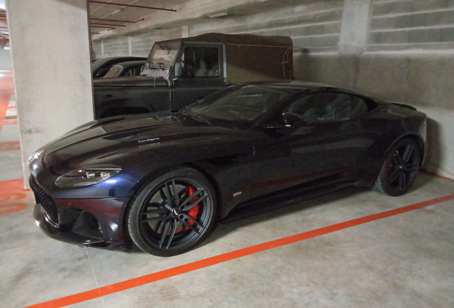 Aston Martin DBS Superleggera