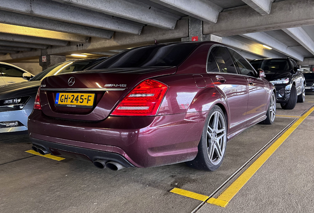 Mercedes-Benz S 63 AMG W221 2010