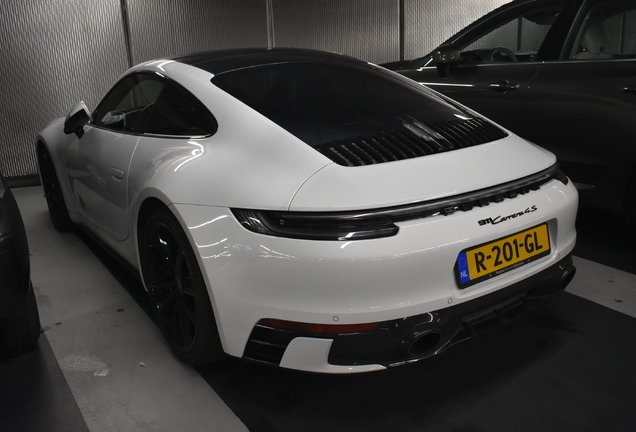 Porsche 992 Carrera 4S