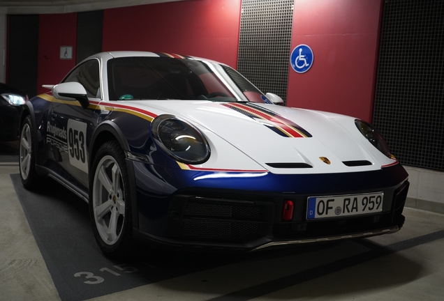 Porsche 992 Dakar