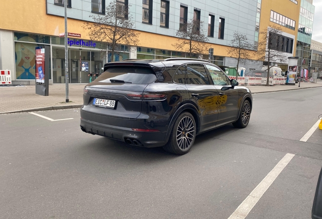 Porsche Cayenne Turbo S E-Hybrid