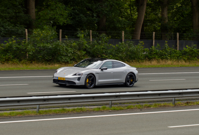 Porsche Taycan Turbo S