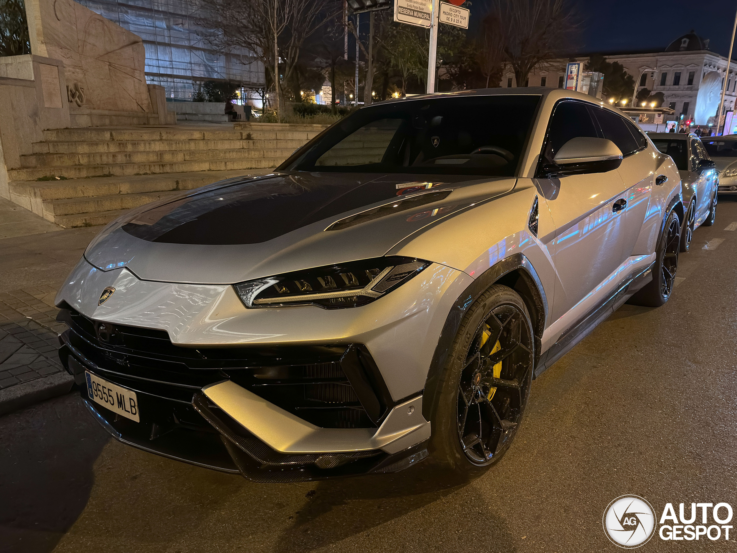 Lamborghini Urus Performante