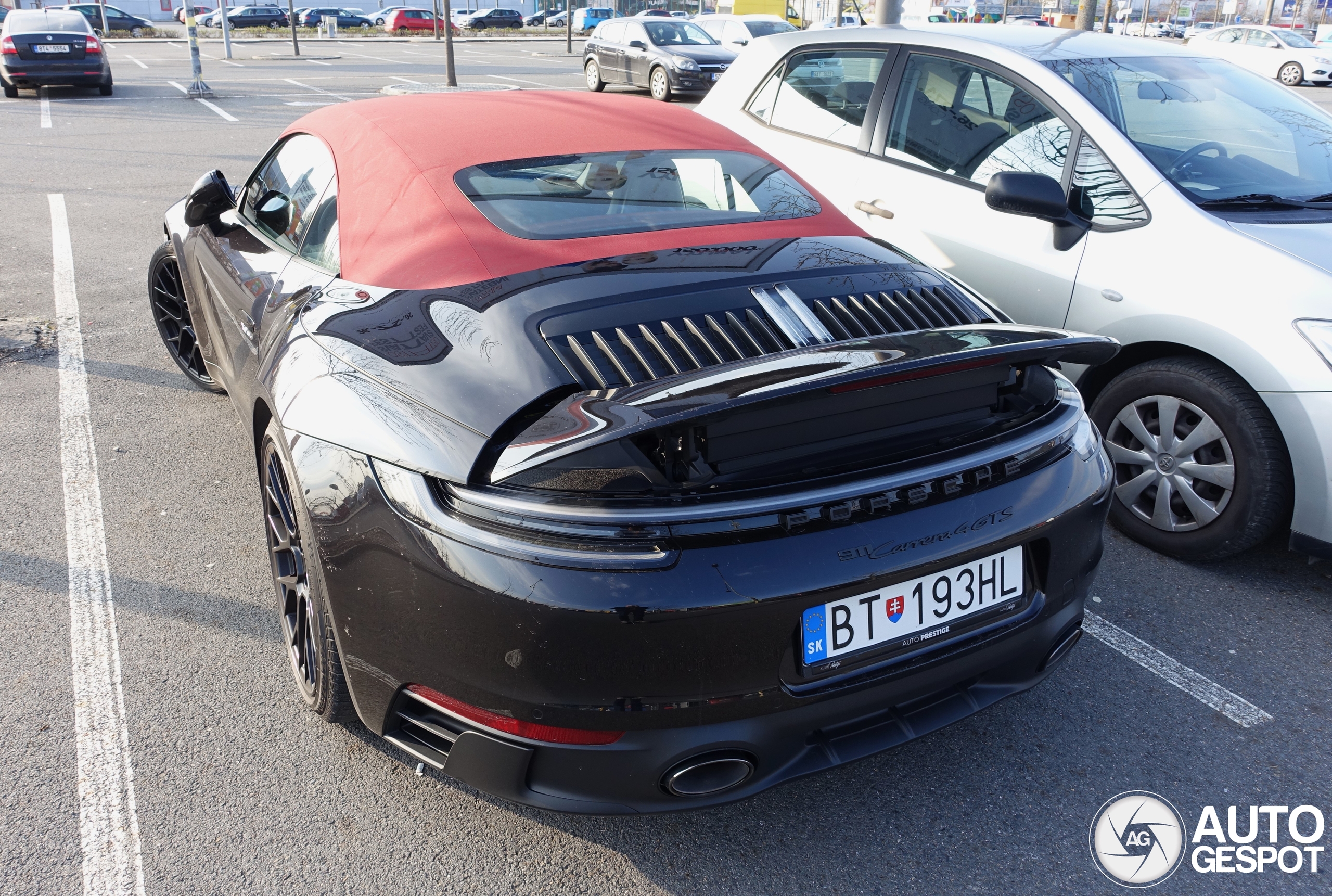 Porsche 992 Carrera 4 GTS Cabriolet