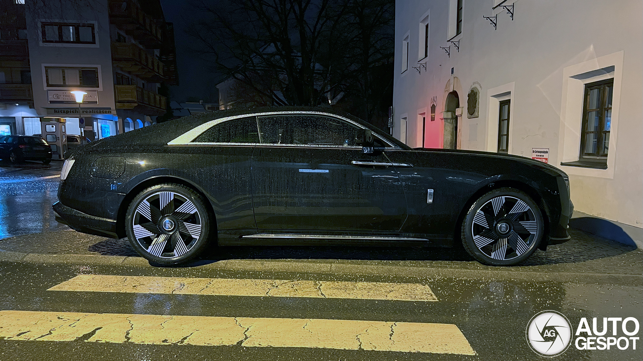 Rolls-Royce bestuurder is Tron fan