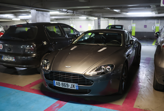 Aston Martin V8 Vantage