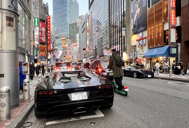 Lamborghini Aventador S LP740-4 Roadster