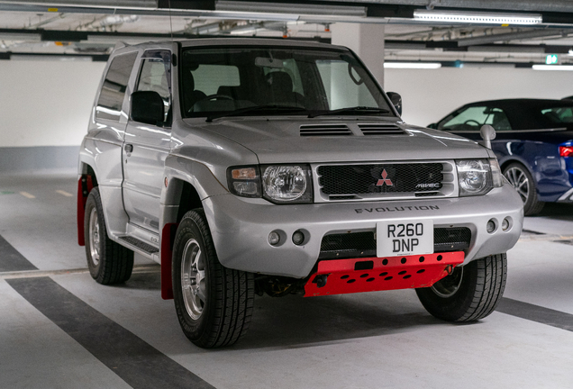 Mitsubishi Pajero Evolution