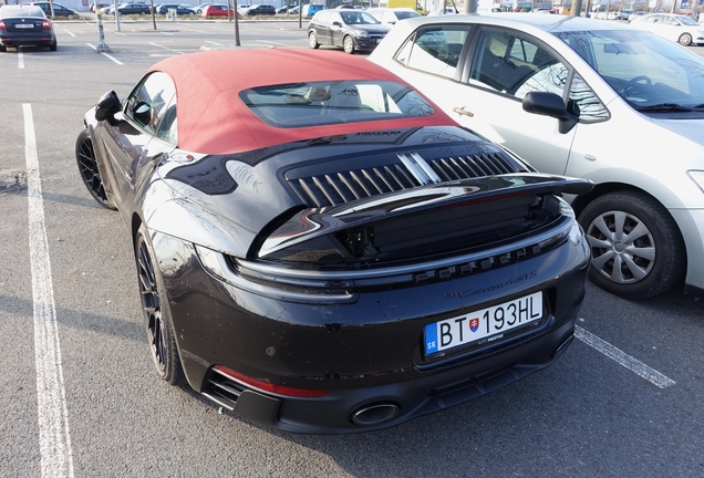 Porsche 992 Carrera 4 GTS Cabriolet