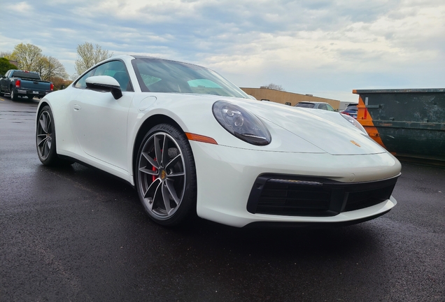 Porsche 992 Carrera 4S