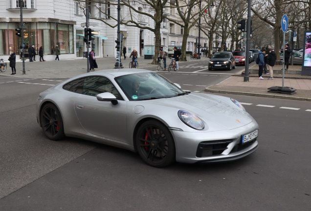 Porsche 992 Carrera GTS