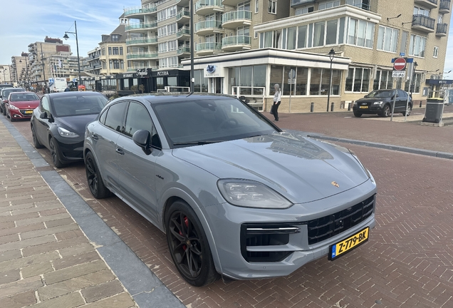 Porsche Cayenne Coupé Turbo E-Hybrid